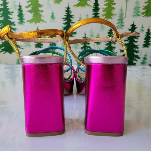 New Pop Kallie Heeled Sandal. - Picture 5 of 9